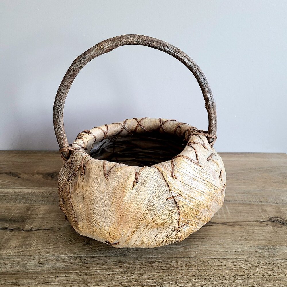 Vintage handmade natural palm husk fiber basket. Rustic beachy home decor.